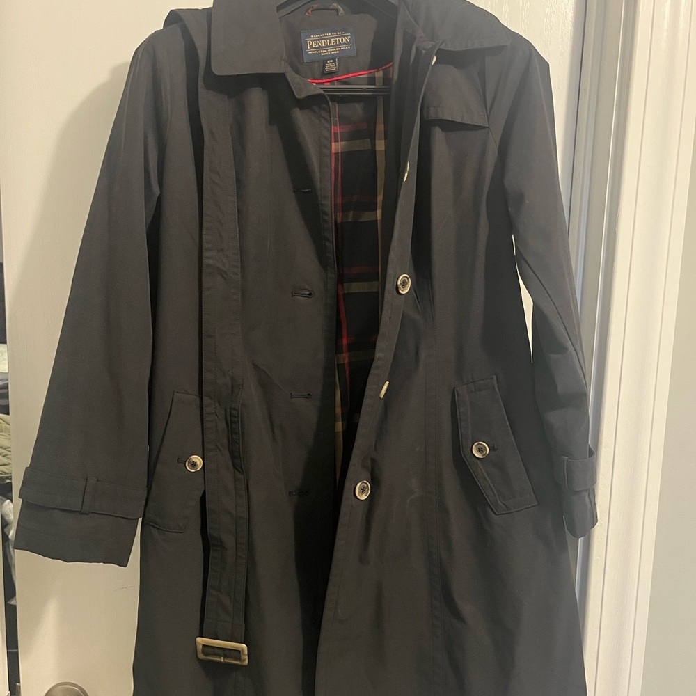Pendleton Woolen Mills Water Resistant Black Coat with belt